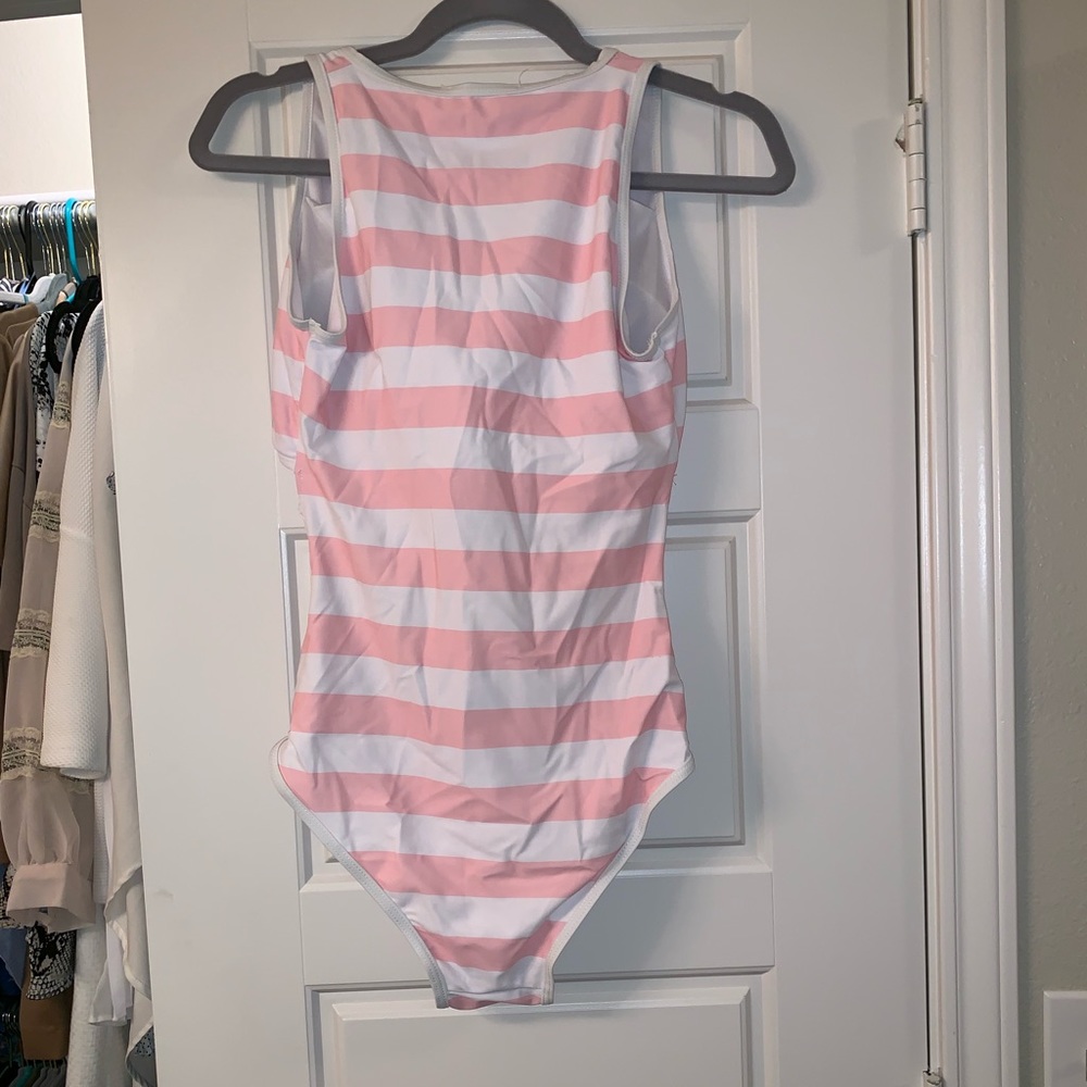 Bathing suit - Picture 4 of 5